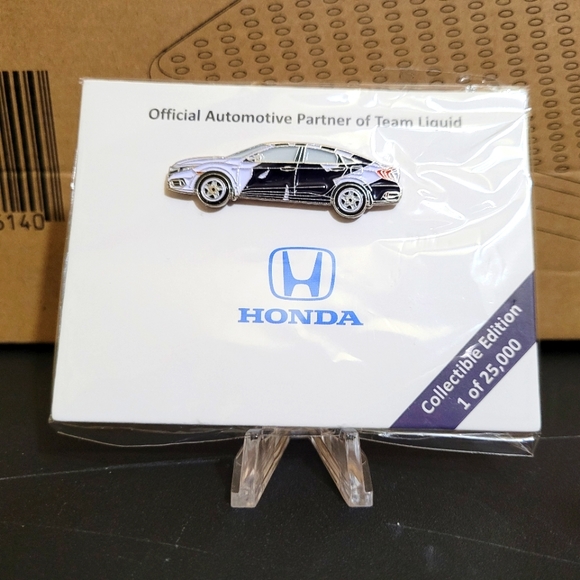 TwitchCon Twitch 2019 Exclusive Honda x Team Liquid GT Type R Car Lapel Pin (2) - Picture 1 of 2